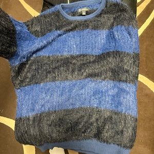 Men’s sweater
